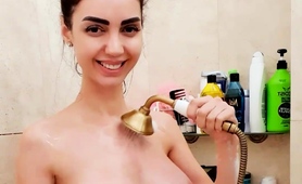 Pretty Amateur Teen Exposing Her Big Hooters In The Shower