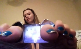 Foot Fetish Teen Cutie Gets Her Lovely Big Toes Cuffed