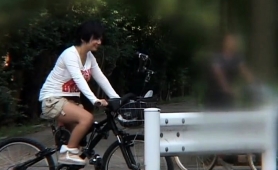 Dazzling Japanese Babe Has A Toy Drilling Her Squirting Cunt